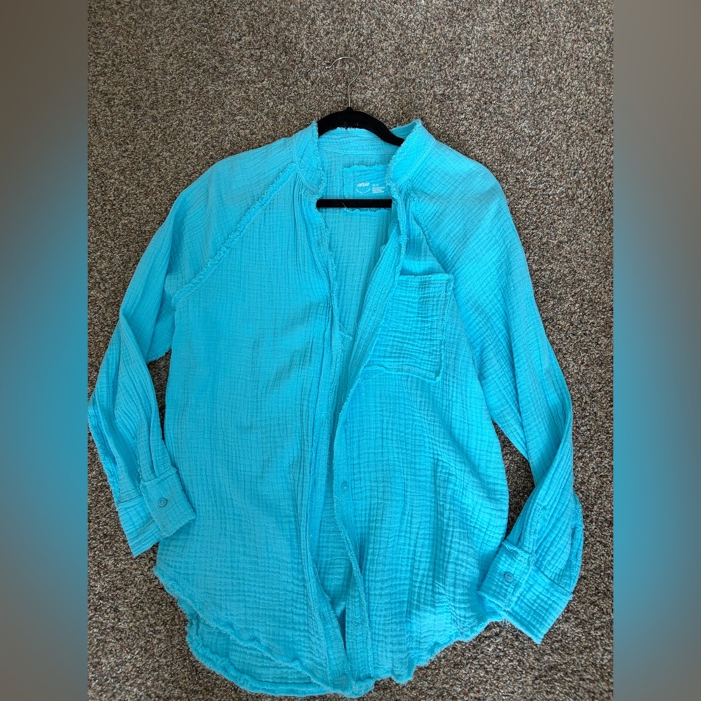 Aerie Light Blue Textured Gauze Top, Great for vacation!